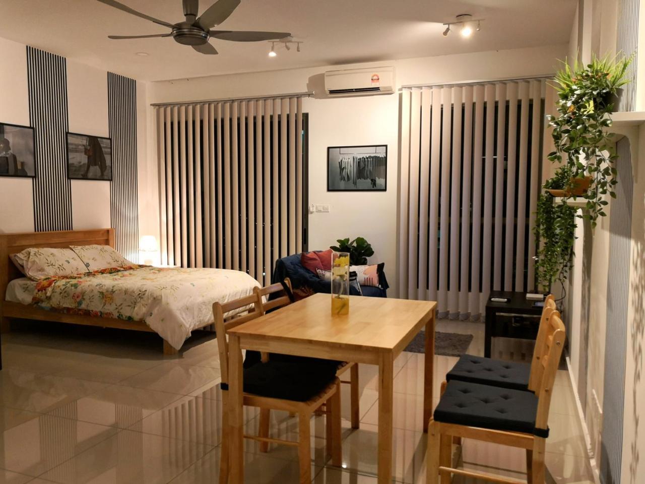 Colour-Theme Designed, Private Studio Home, Cybersquare 27B Cyberjaya, Flexihome-My Exterior photo