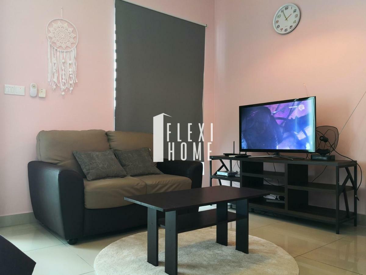 Colour-Theme Designed, Private Studio Home, Cybersquare 27B Cyberjaya, Flexihome-My Exterior photo