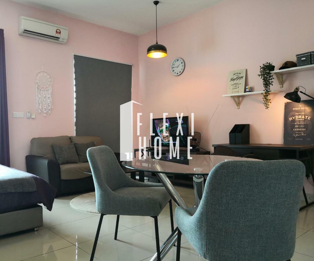 Colour-Theme Designed, Private Studio Home, Cybersquare 27B Cyberjaya, Flexihome-My Exterior photo